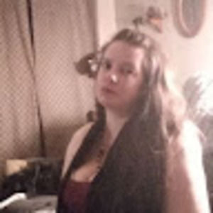 Meet your Posher, Monique